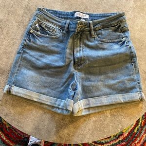 Cuffed Judy blue denim shorts size large